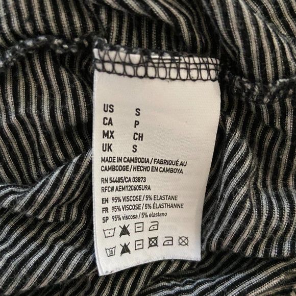🌿4/$35 🌿AMERICAN EAGLE Soft & Sexy Black & White‎ Striped - Picture 7 of 8